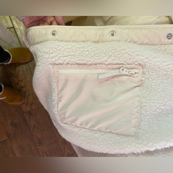 Fabletics teddy jackets - Picture 4 of 9